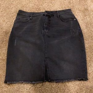 Faded Glory Black Jean Skirt W/ Frayed Hem 💕